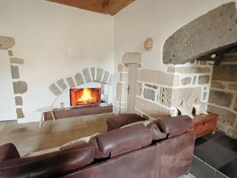 Logis Du Chandelier Le Puy-en-Velay Екстериор снимка