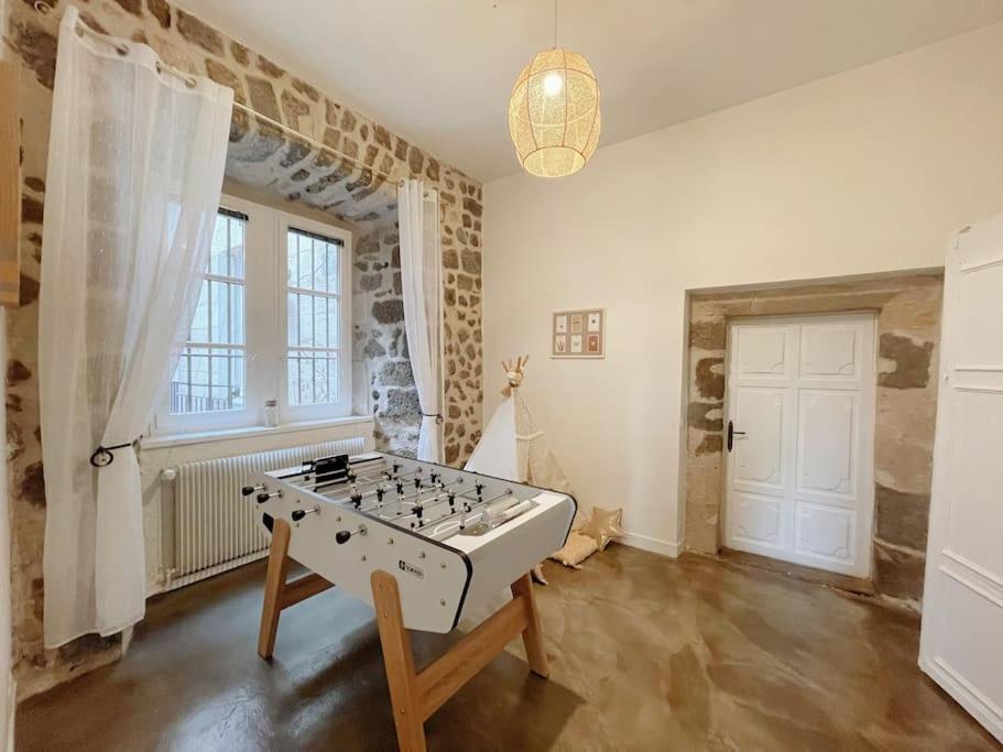 Logis Du Chandelier Le Puy-en-Velay Екстериор снимка