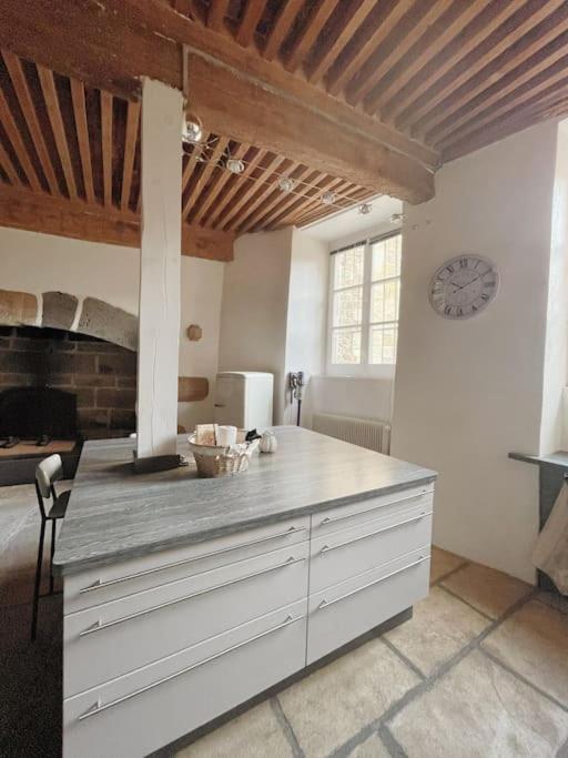 Logis Du Chandelier Le Puy-en-Velay Екстериор снимка
